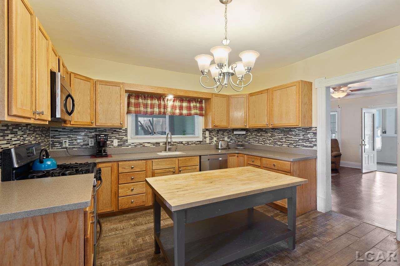 17126 Manitou Beach Road Addison, MI 49220 - Photo 3 of 45 50042073-2.JPG