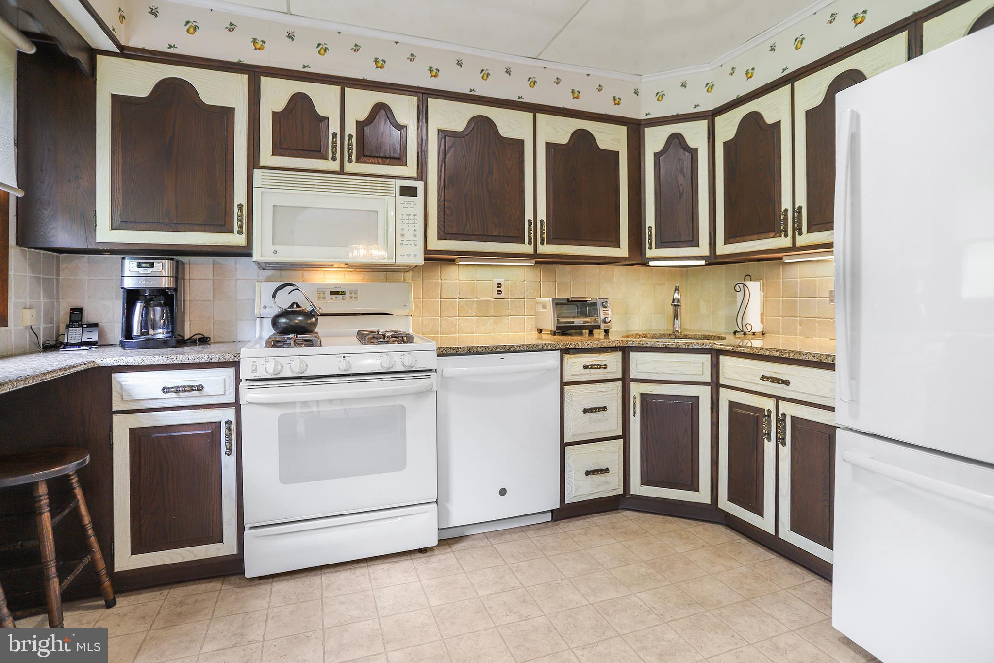 2433 Greenhill Road Lansdowne, PA 19050 - Photo 7 of 19 Gallery Image 7