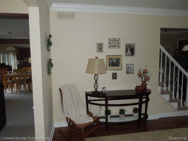 258 Prospect Drive Rochester, MI 48307 - Photo 3 of 19 DSCN0874_1.JPG