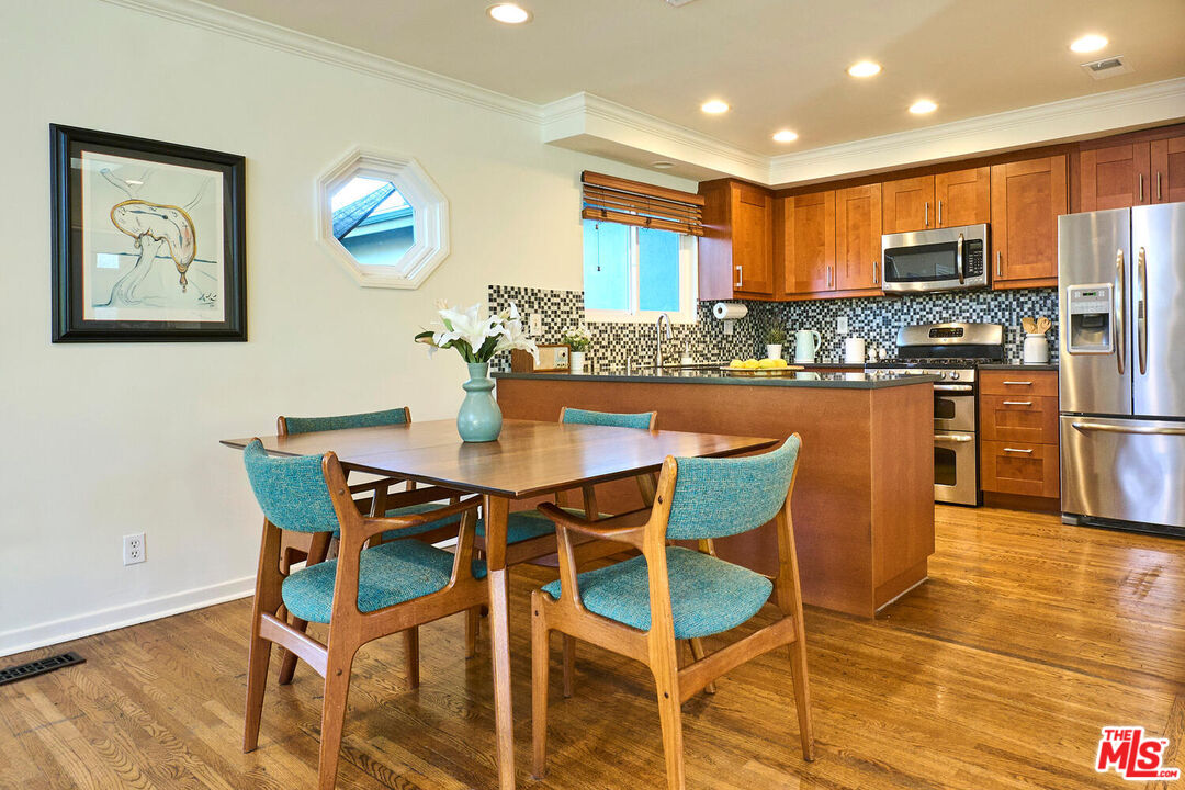 2662 Range Road Los Angeles, CA 90065 - Photo 7 of 29 Gallery Image 7