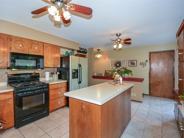 40 Meyer Road Plano, IL 60545 - Photo 4 of 25