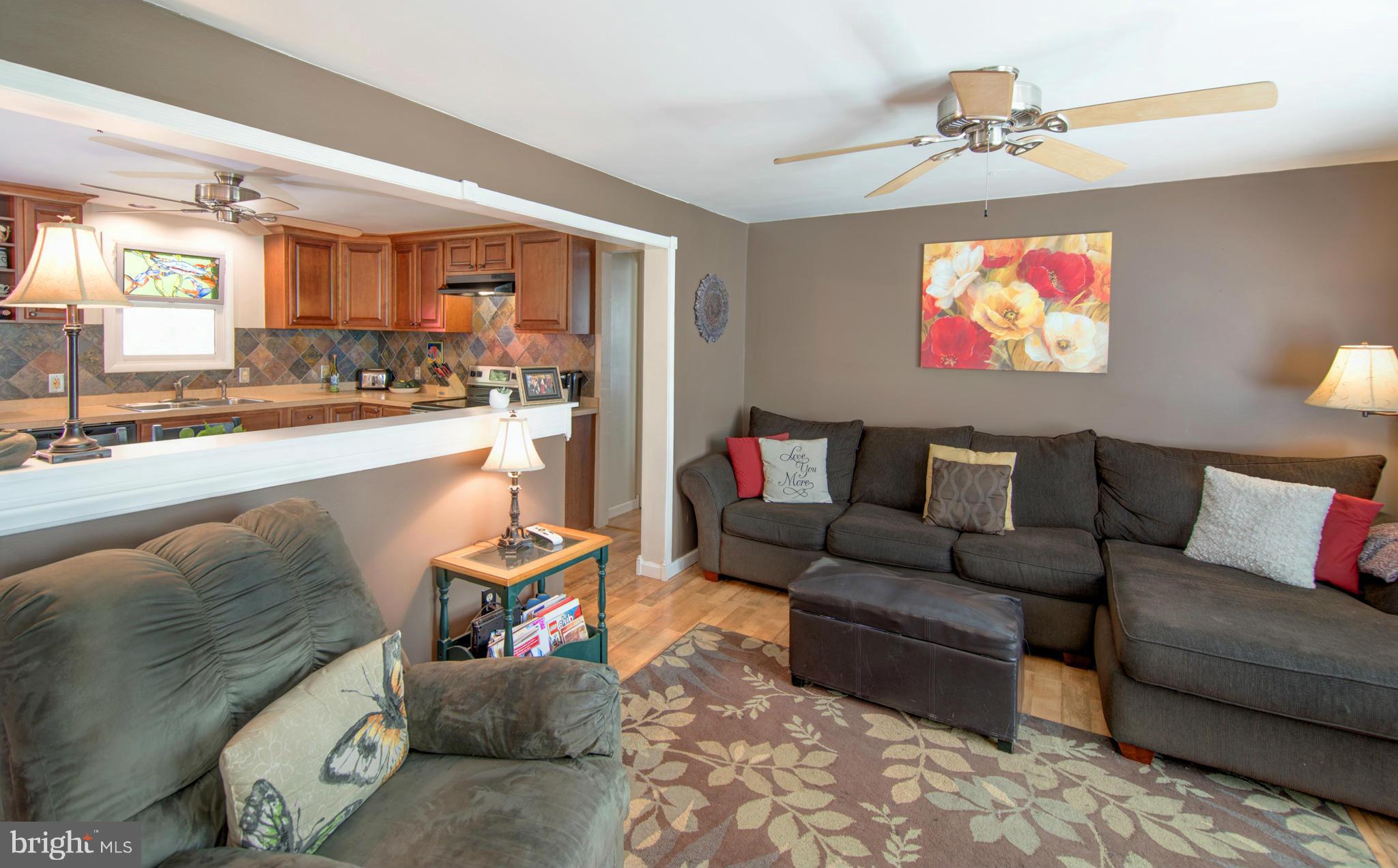 217 Sassafrass Road Warwick, MD 21912 - Photo 2 of 25 Living Room