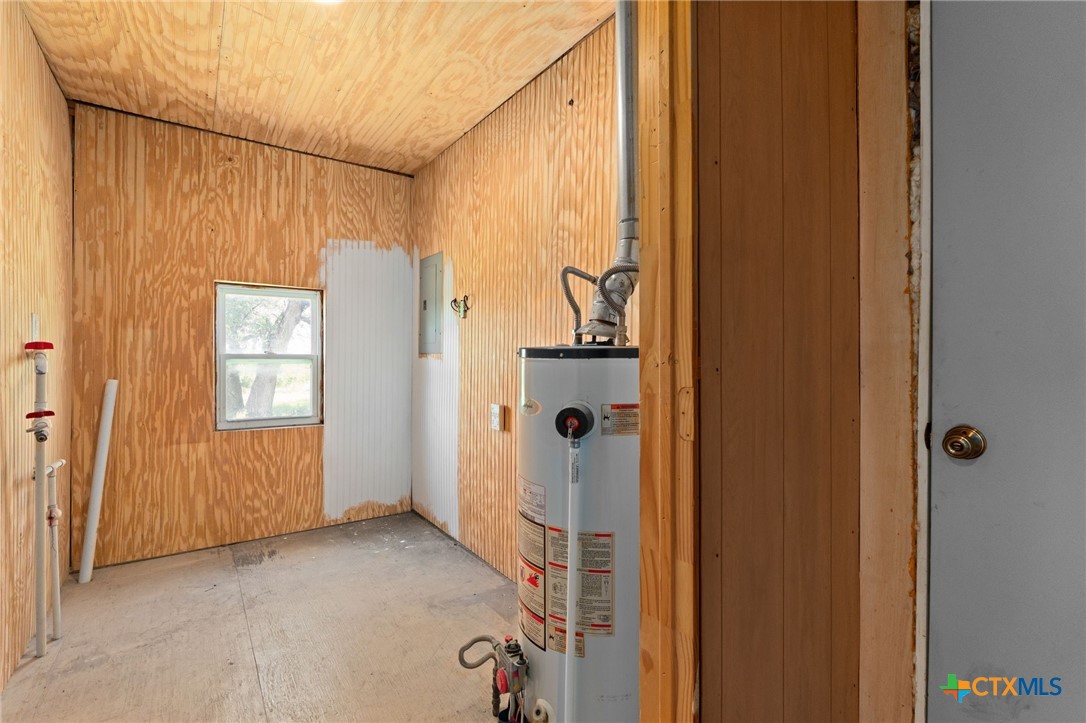 586 Private Road 3448 Kempner, TX 76539 - Photo 16 of 40 a view of a bathroom with a shower and a sink