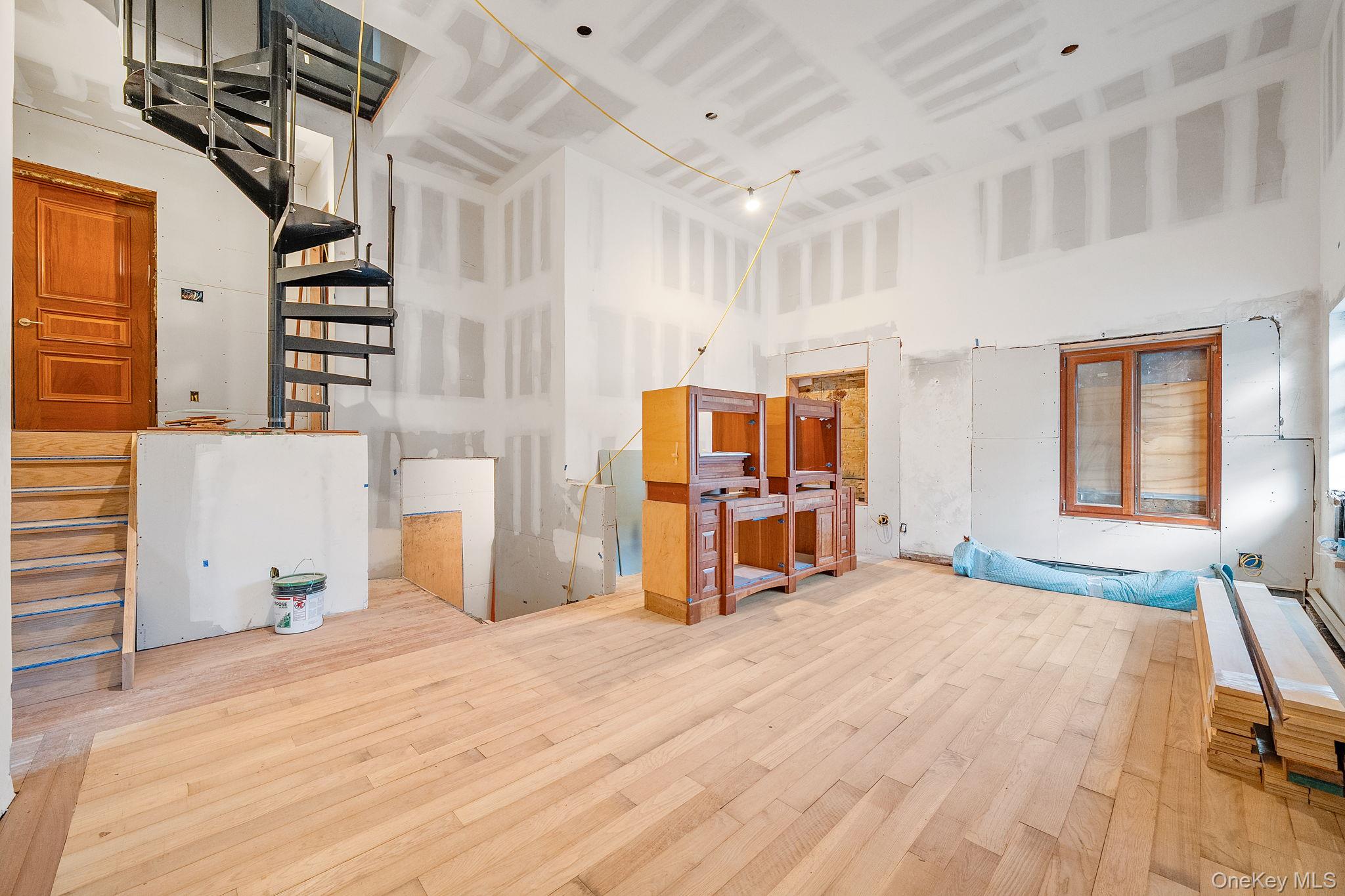 181 Walnut Street Lynbrook, NY 11563 - Photo 21 of 46