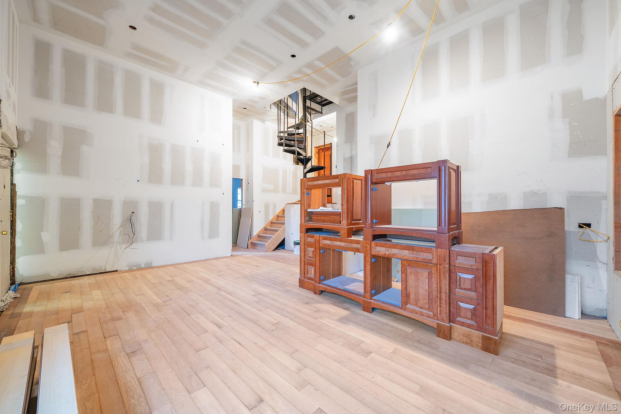 181 Walnut Street Lynbrook, NY 11563 - Photo 22 of 46