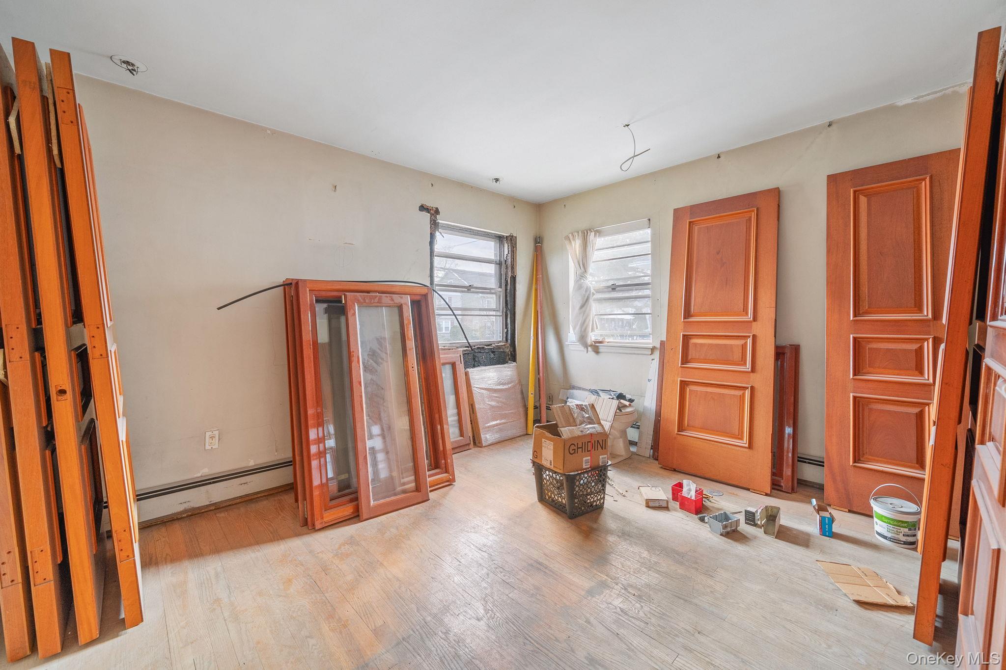 181 Walnut Street Lynbrook, NY 11563 - Photo 23 of 46