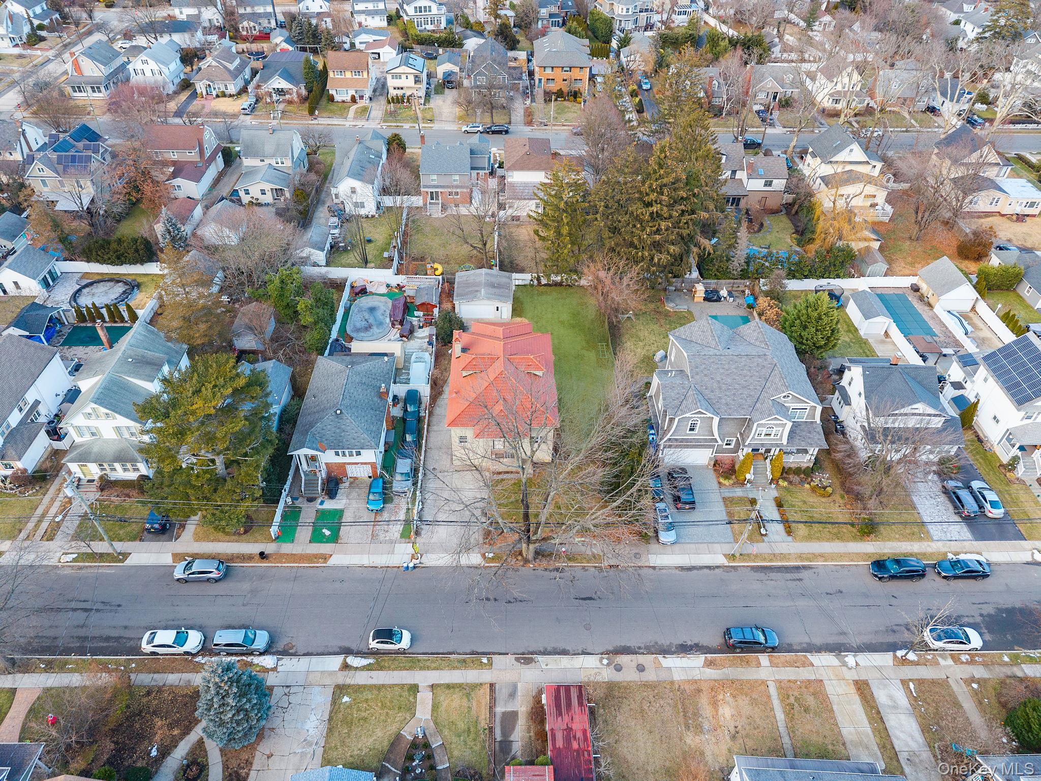 181 Walnut Street Lynbrook, NY 11563 - Photo 34 of 46 Aerial view of residential area