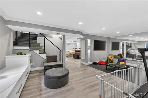 $1,349,000 | 13 Berkshire Drive, St. Louis, MO 63117