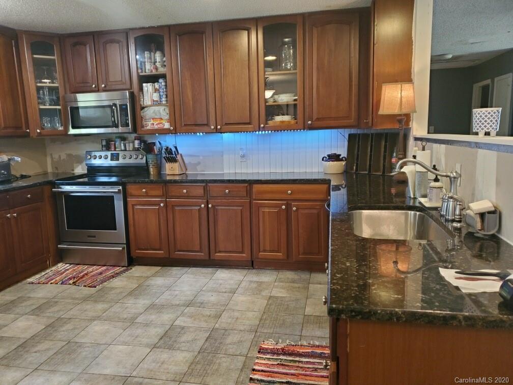 8800 Ferguson Road Charlotte, NC 28227 - Photo 4 of 20 Gallery Image 4
