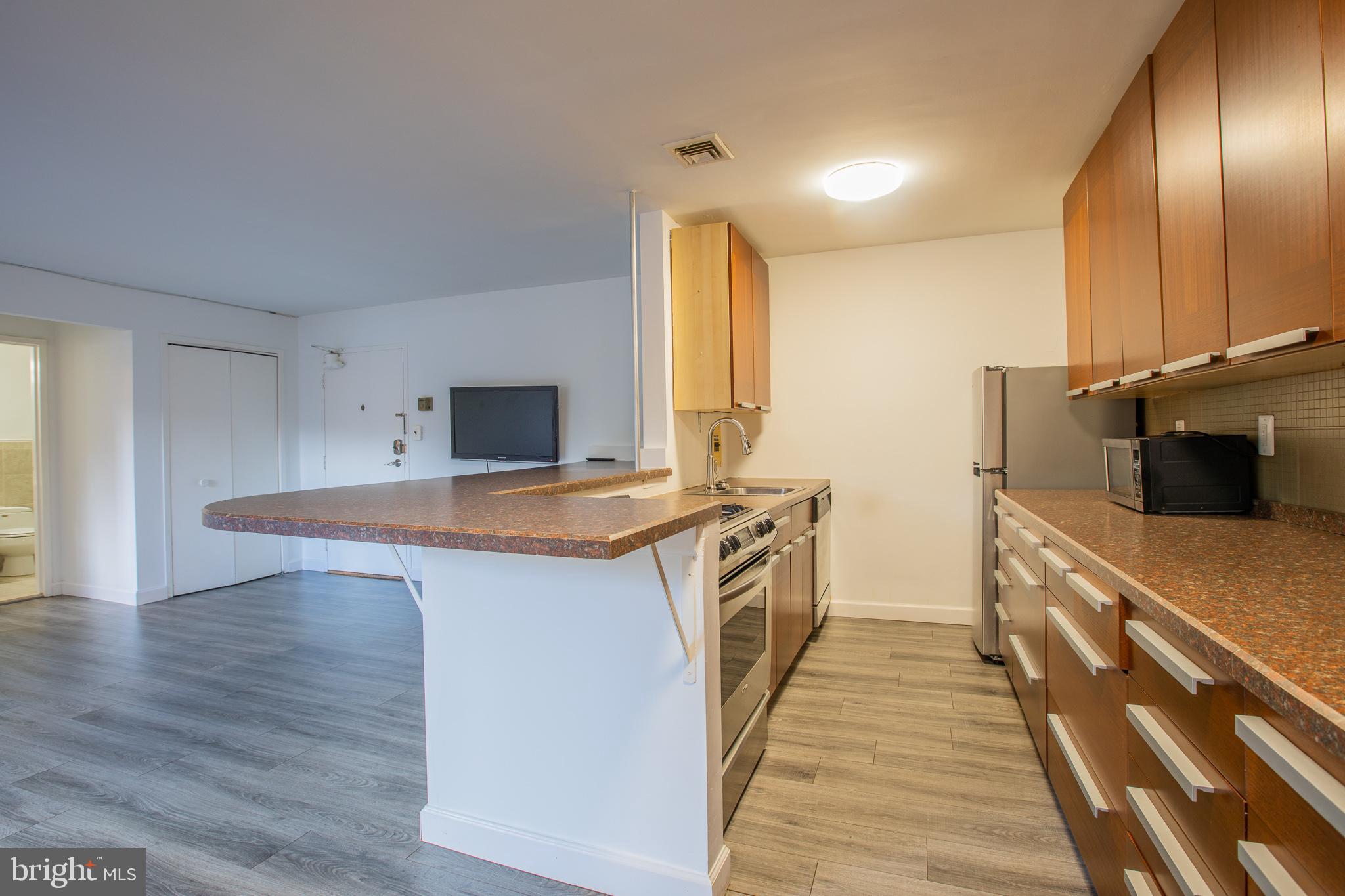 2400 41st Street Northwest, Unit 103 Washington, DC 20007 - Photo 9 of 18