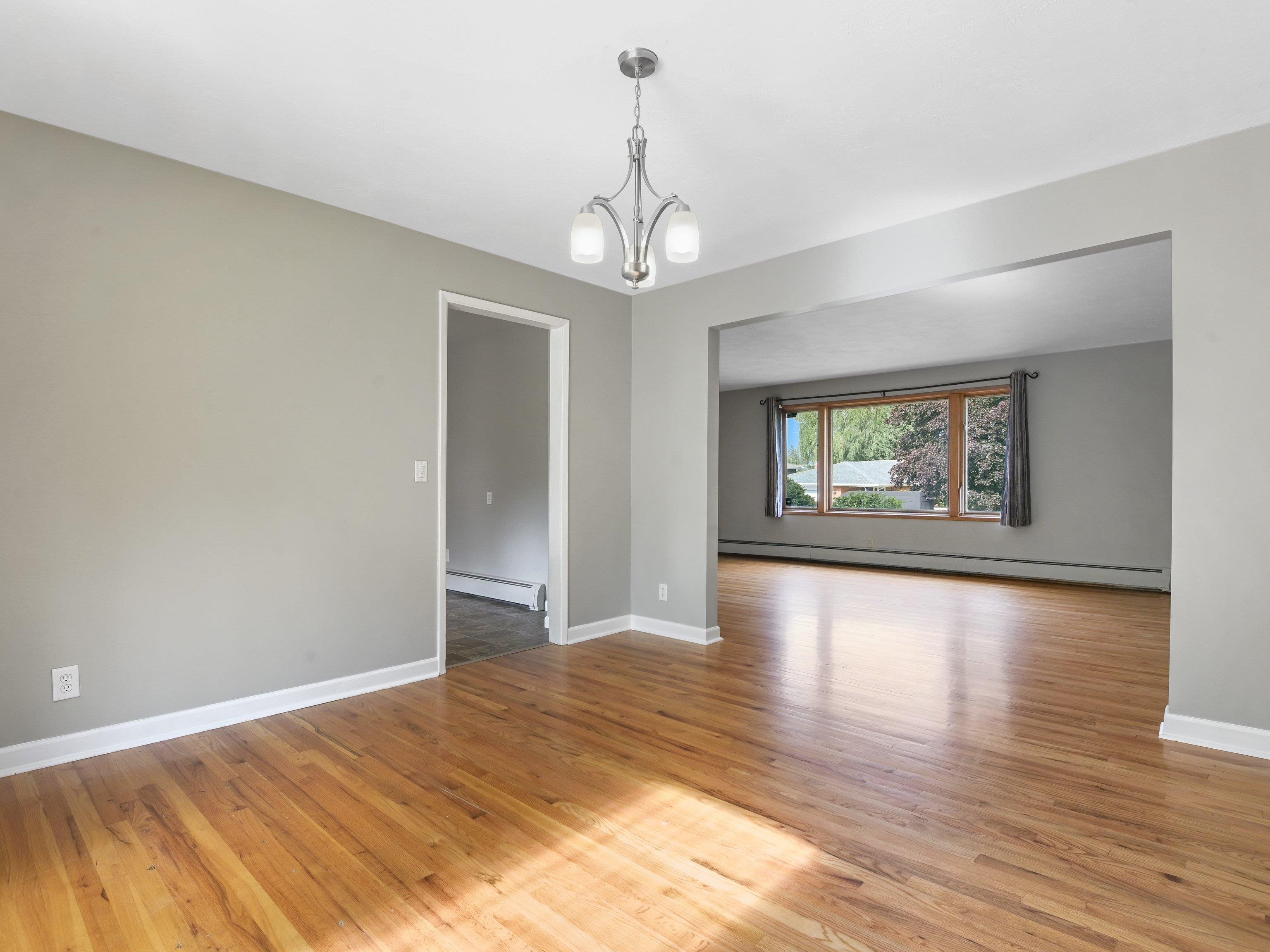 9811 North Huntington Road Spokane, WA 99218 - Photo 10 of 50