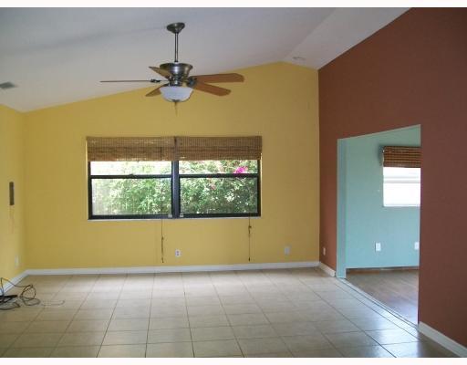 4310 Southeast Boxleaf Place Stuart, FL 34997 - Photo 3 of 6 Additional Photo