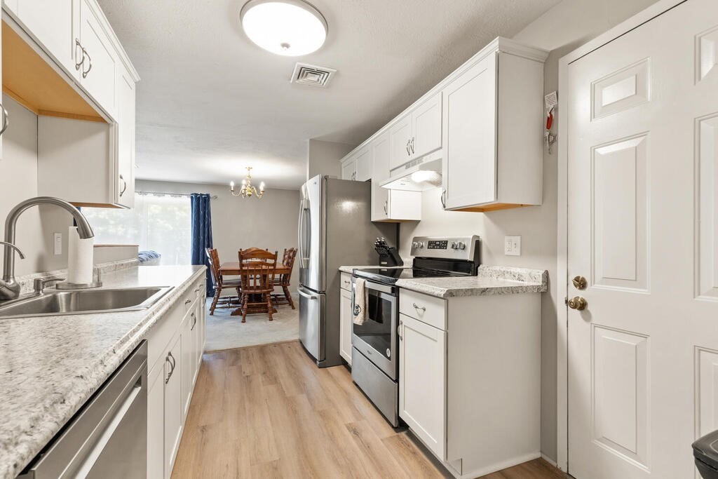 181 Littleton Road, Unit 229 Chelmsford, MA 01824 - Photo 8 of 34 Gallery Image 8