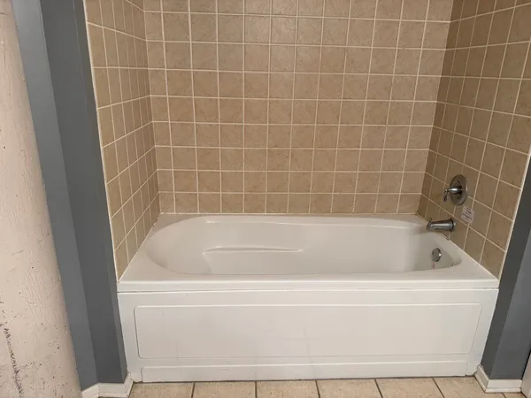$209,900 | 1525 South Sangamon Street, Unit 414, Chicago, IL 60608