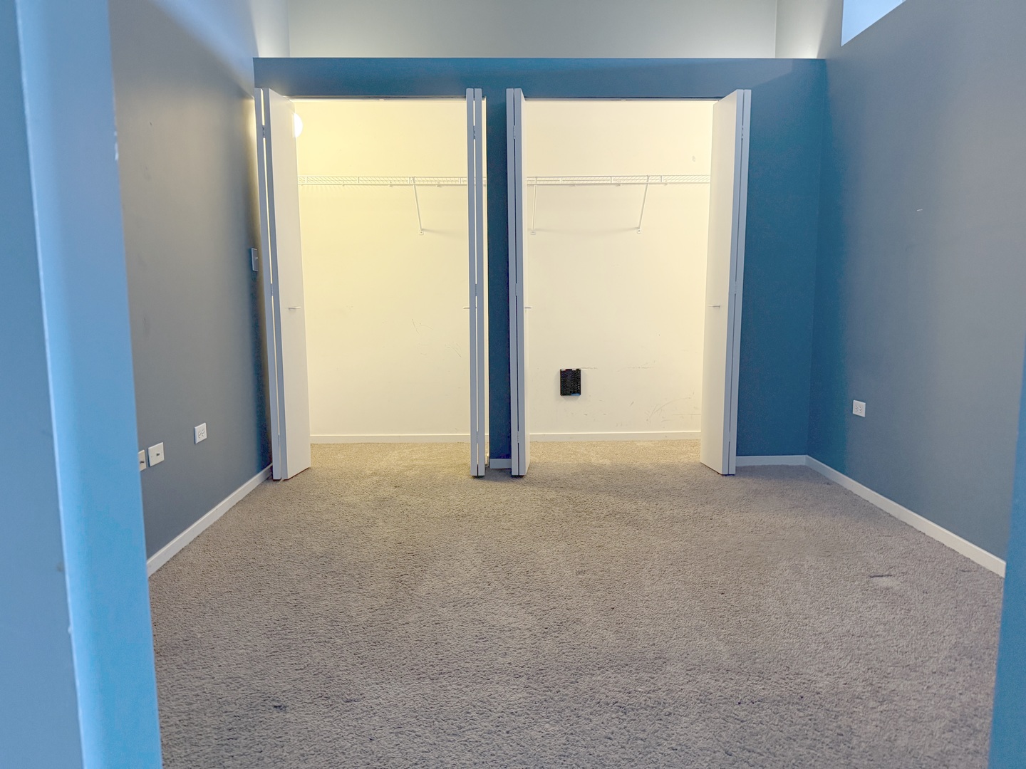 1525 South Sangamon Street, Unit 414 Chicago, IL 60608 - Photo 9 of 22 an empty room with a window