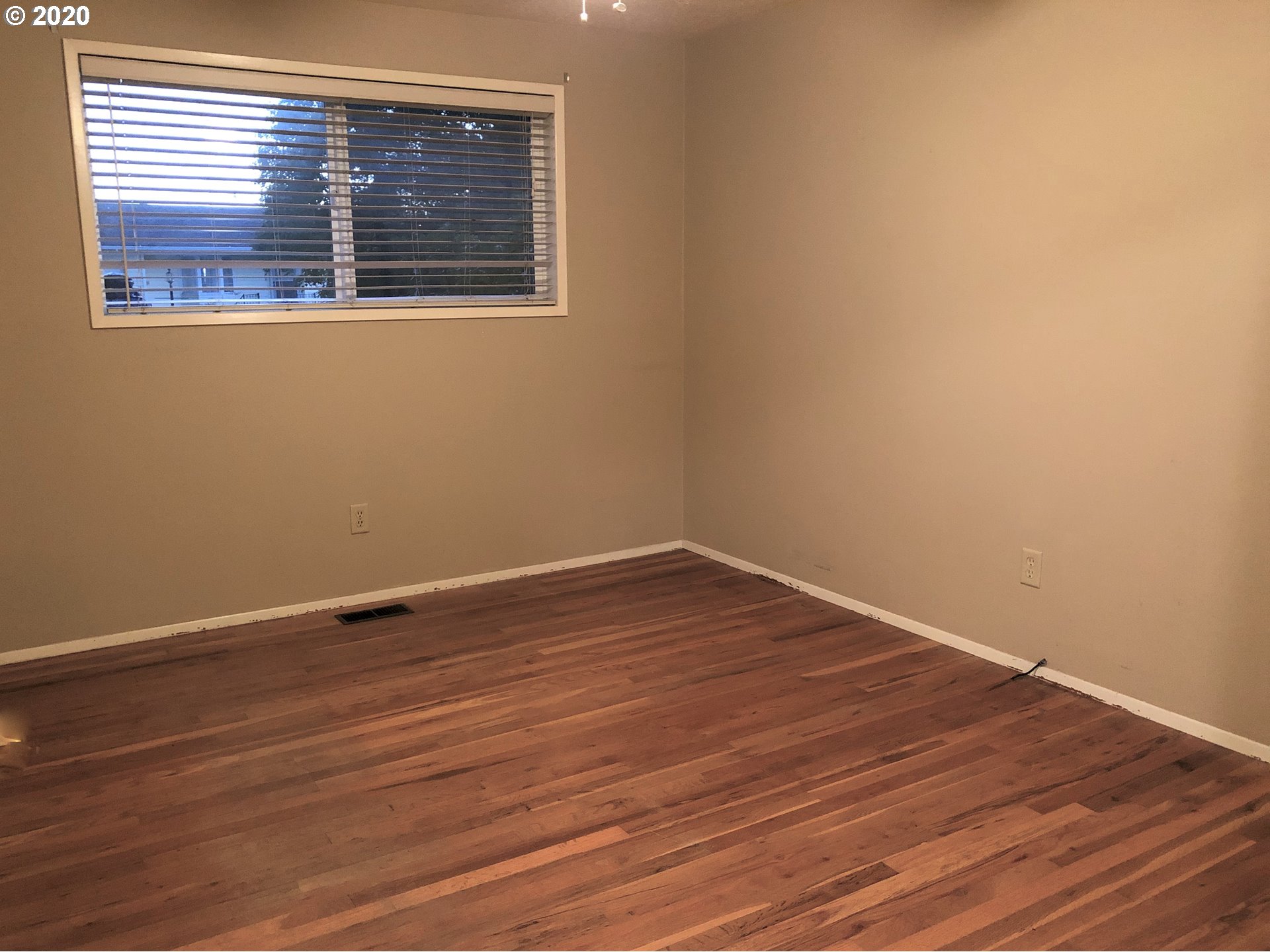 1345 Thompson Road Woodburn, OR 97071 - Photo 7 of 10 Gallery Image 7