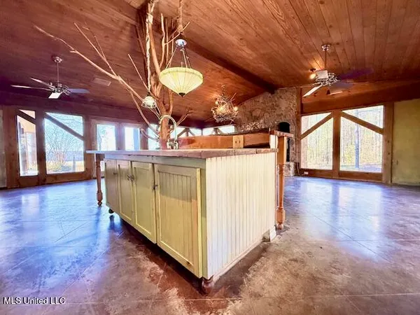 $375,000 | 2007 Hillside Drive, Magnolia, MS 39652
