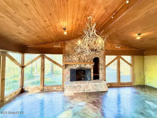 $375,000 | 2007 Hillside Drive, Magnolia, MS 39652