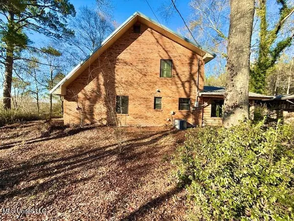 $375,000 | 2007 Hillside Drive, Magnolia, MS 39652