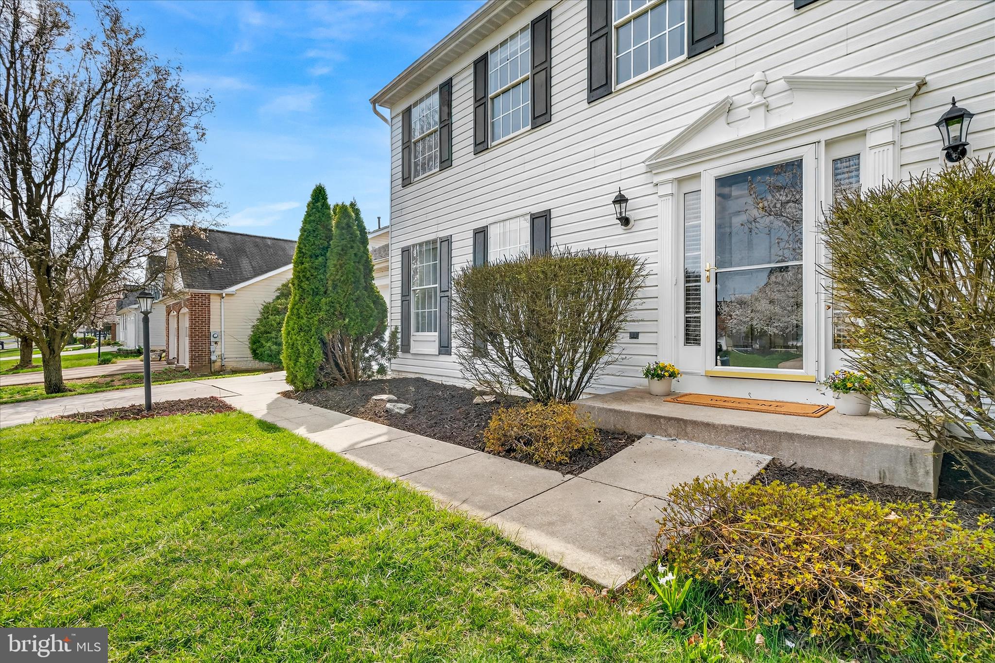 5348 St James Place Frederick, MD 21703 - Photo 3 of 50