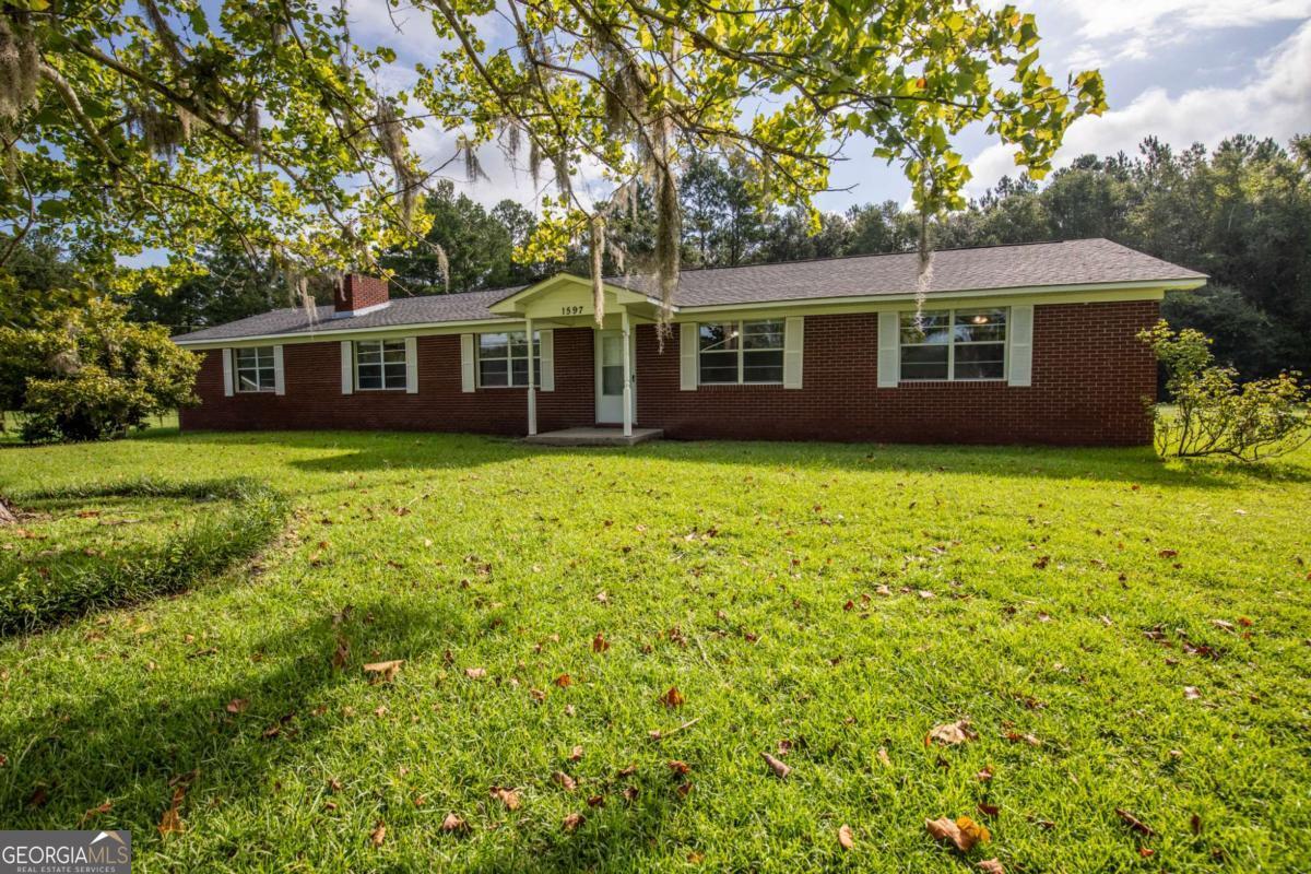 1597 Dairy Road Hinesville, GA 31313 - Photo 2 of 55