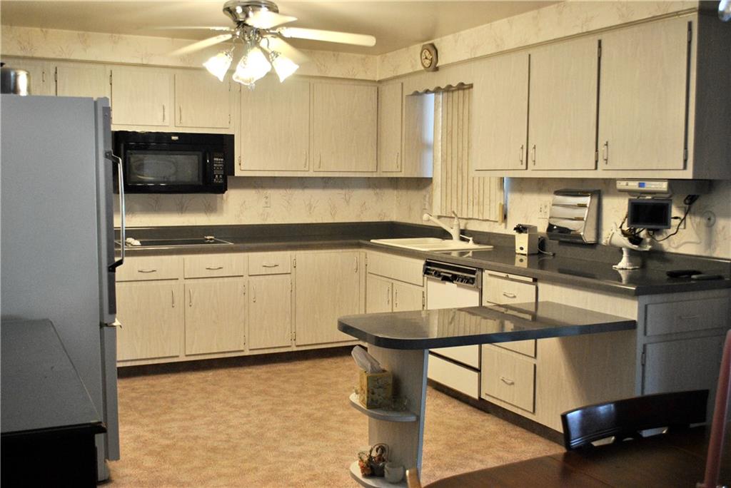 1033 Paintertown Road Irwin, PA 15642 - Photo 7 of 20 Gallery Image 7