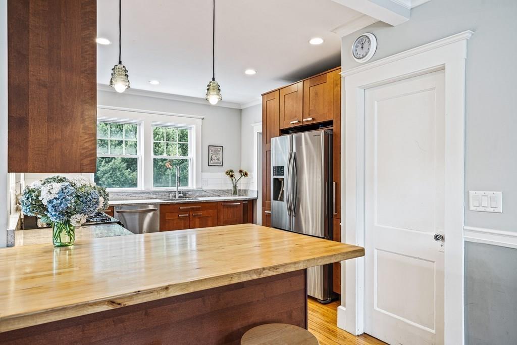 96 Warwick Road Melrose, MA 02176 - Photo 14 of 37 Gallery Image 14