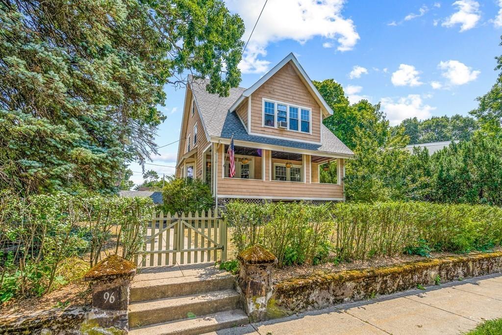 96 Warwick Road Melrose, MA 02176 - Photo 34 of 37 Gallery Image 34