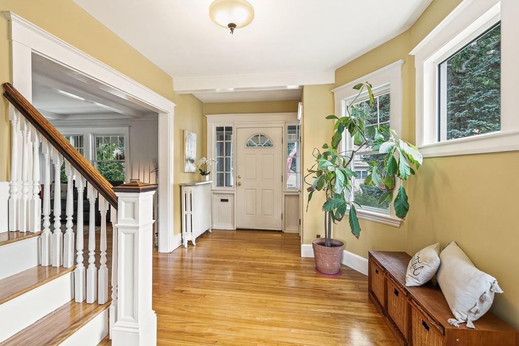 96 Warwick Road Melrose, MA 02176 - Photo 6 of 37 Gallery Image 6