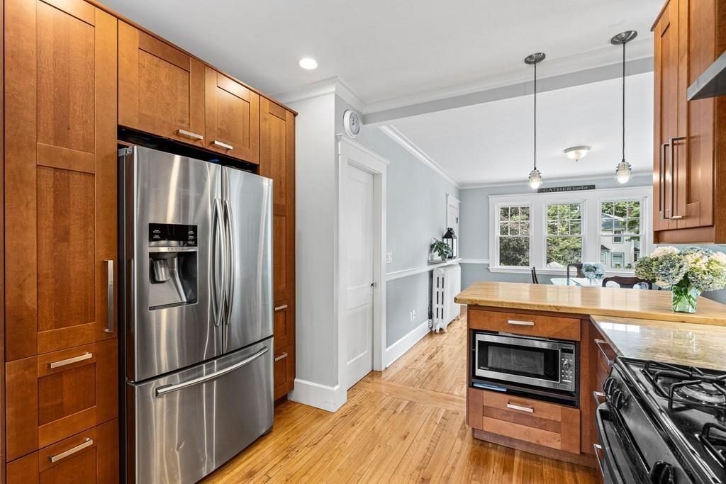 96 Warwick Road Melrose, MA 02176 - Photo 9 of 37 Gallery Image 9