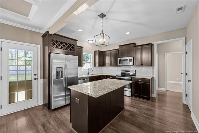 $408,000 | 1142 Yellowwood Drive, Aberdeen, NC 28315