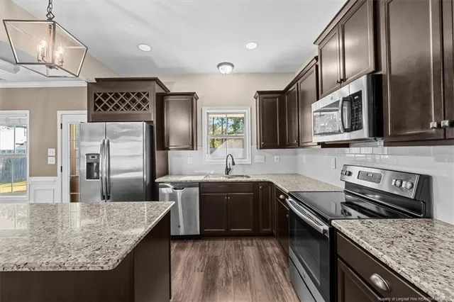 $408,000 | 1142 Yellowwood Drive, Aberdeen, NC 28315