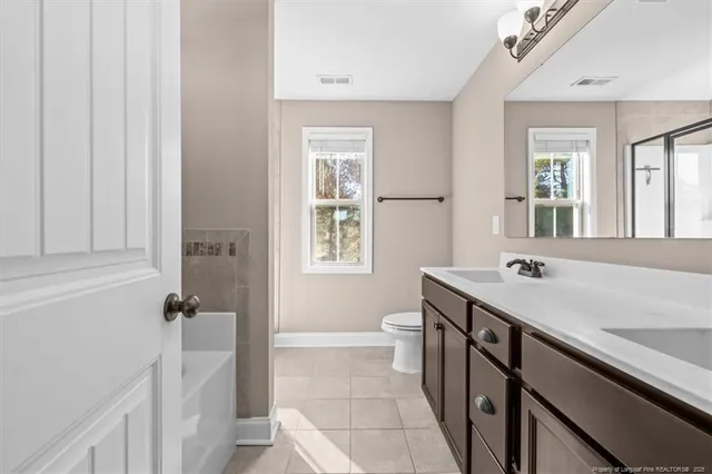 $408,000 | 1142 Yellowwood Drive, Aberdeen, NC 28315