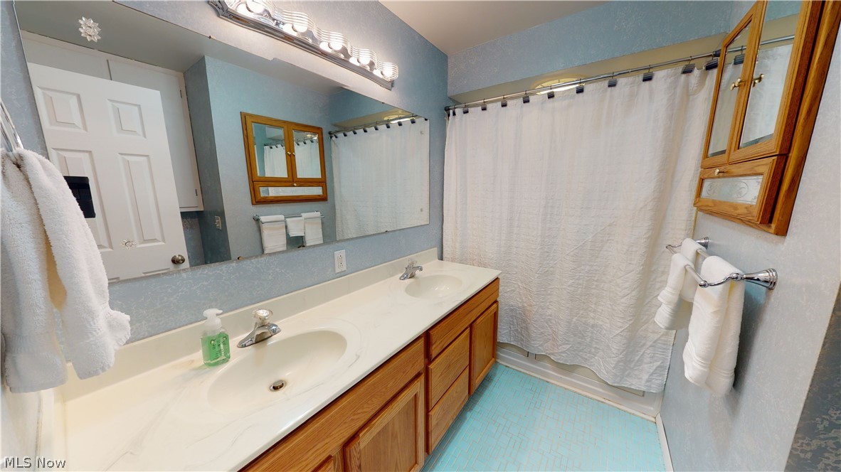 12446 Chillicothe Road Chesterland, OH 44026 - Photo 16 of 32 Gallery Image 16