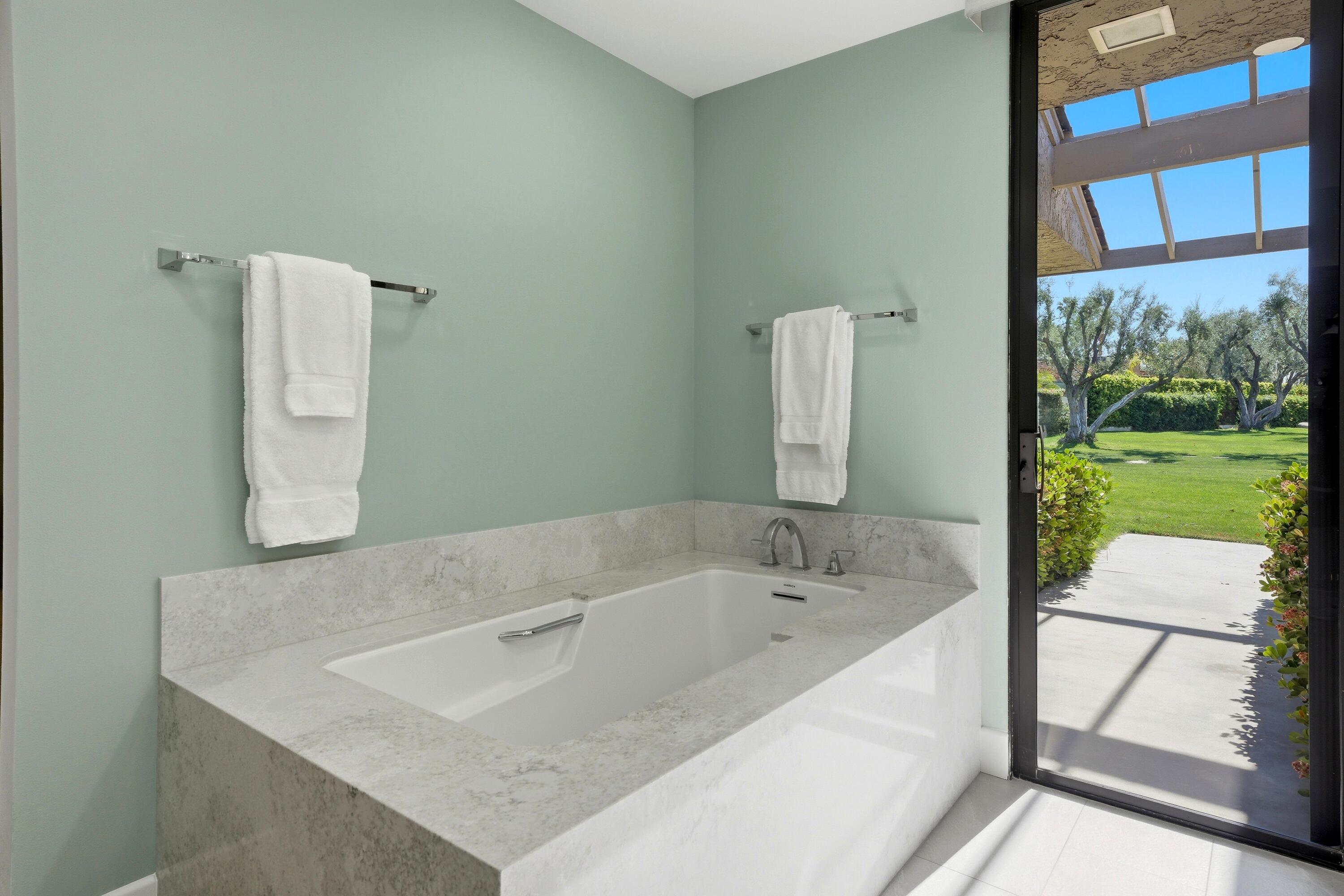 44 Lafayette Drive Rancho Mirage, CA 92270 - Photo 17 of 40 40-Photo-40