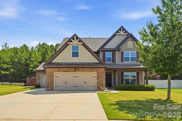 $599,000 | 5917 McClintock Drive, Denver, NC 28037