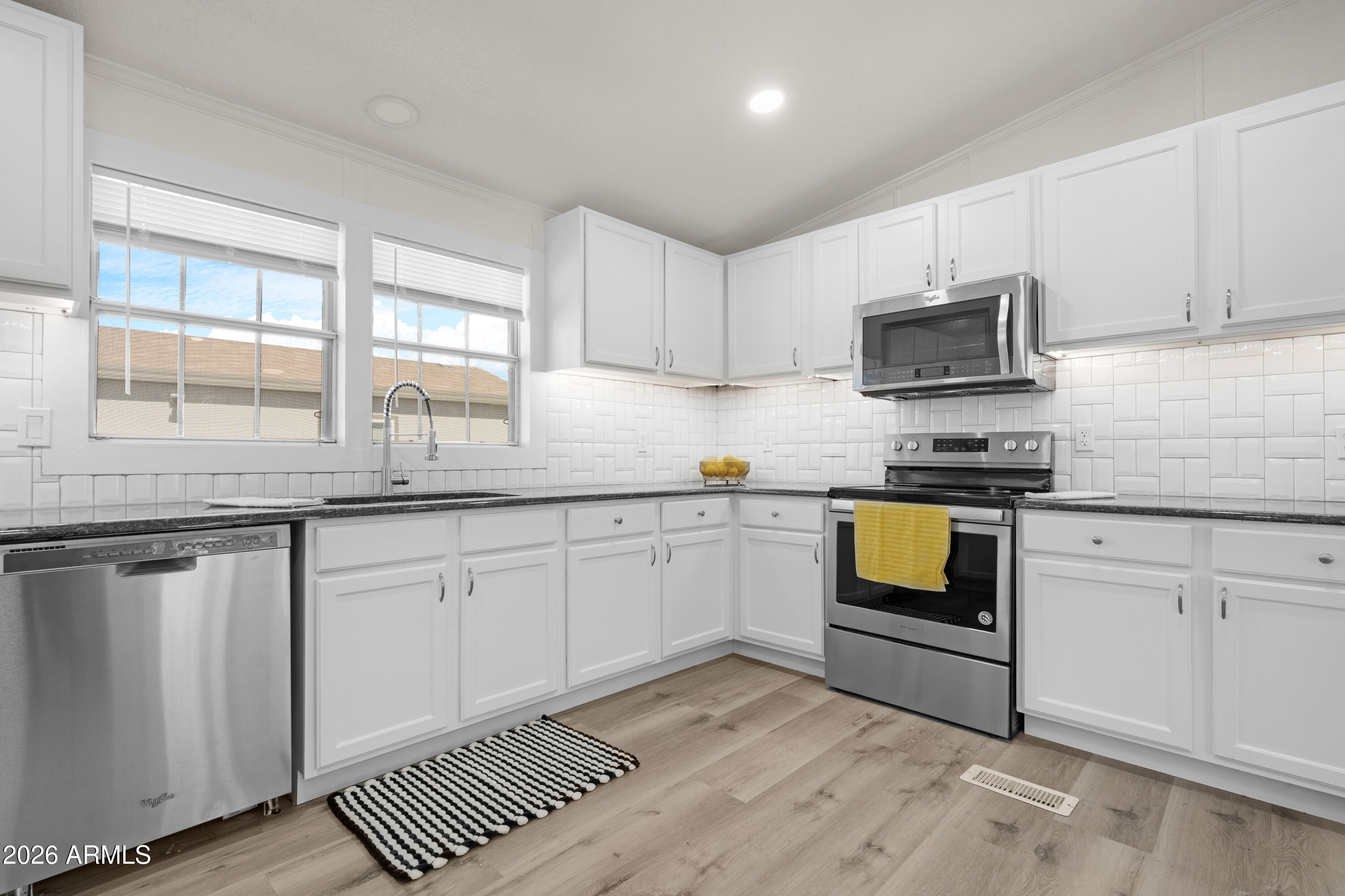 437 East Germann Road, Unit 158 San Tan Valley, AZ 85140 - Photo 14 of 40 Kitchen 6