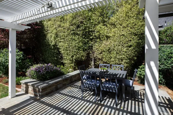 $4,850,000 | 384 Hawthorne Avenue, Los Altos, CA 94022