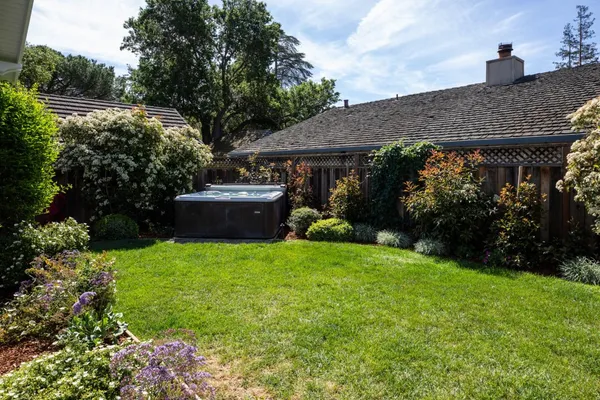 $4,850,000 | 384 Hawthorne Avenue, Los Altos, CA 94022