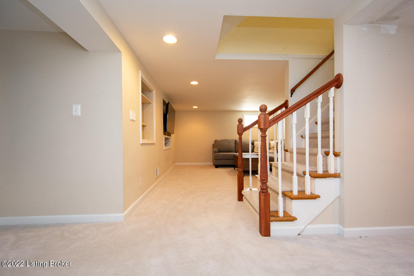 1706 Gresham Road Louisville, KY 40205 - Photo 59 of 75 Gresham-60