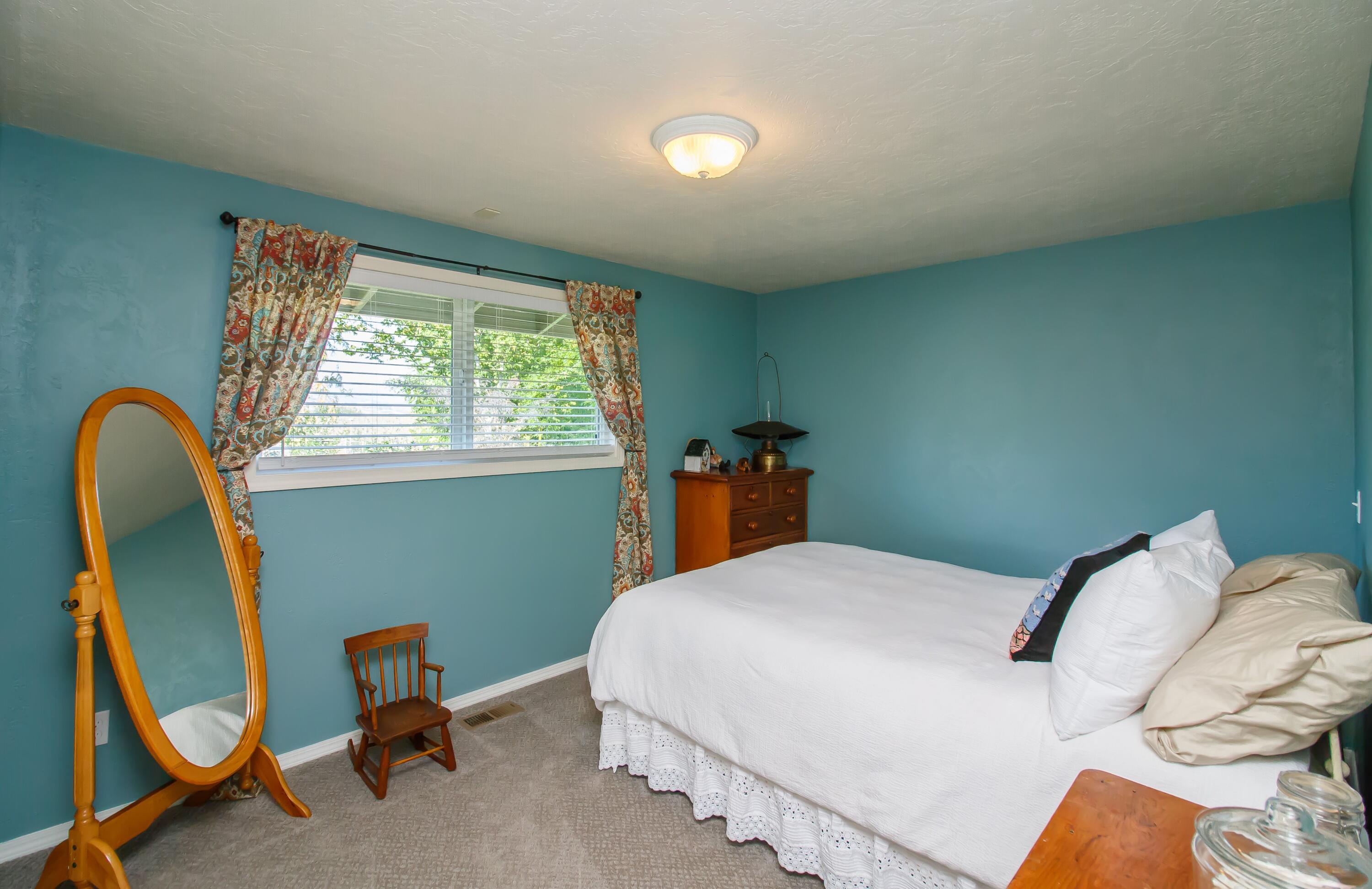 3685 Coleman Creek Road Medford, OR 97501 - Photo 24 of 54 cole 22