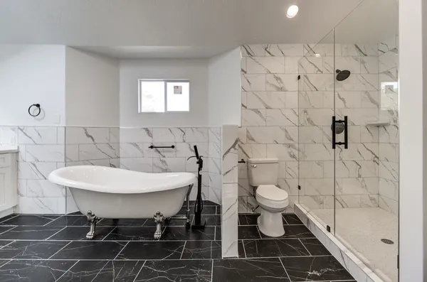 $310,000 | 19403 Lake Hollow Lane, Houston, TX 77084