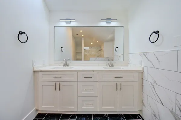 $310,000 | 19403 Lake Hollow Lane, Houston, TX 77084