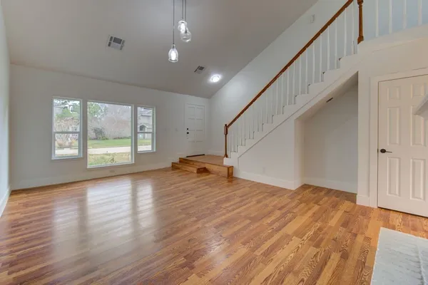 $310,000 | 19403 Lake Hollow Lane, Houston, TX 77084