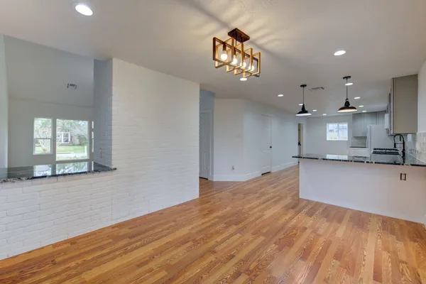 $310,000 | 19403 Lake Hollow Lane, Houston, TX 77084