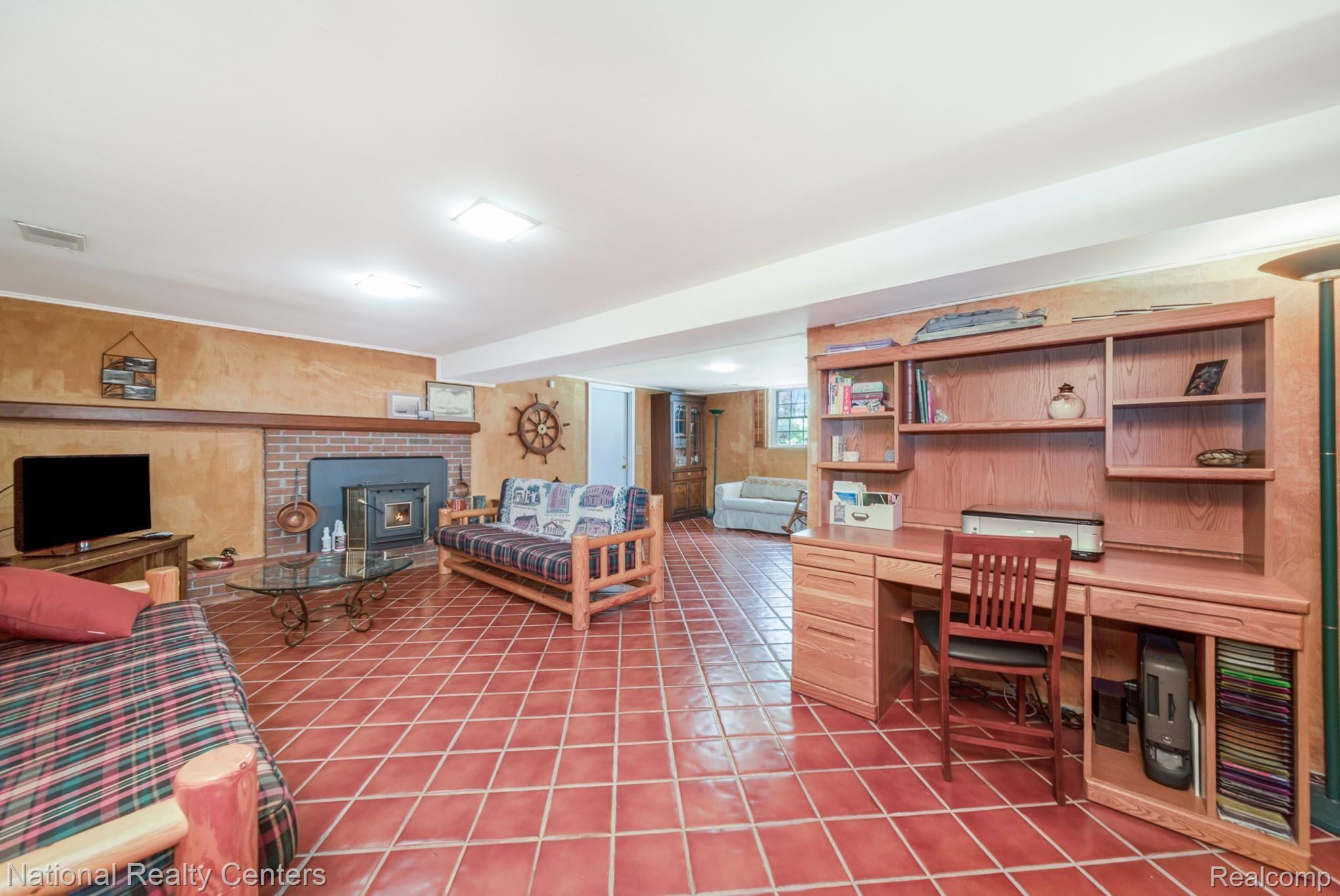 5700 Hagerman Road Leonard, MI 48367 - Photo 25 of 41 5700-Hagerman_36.jpg