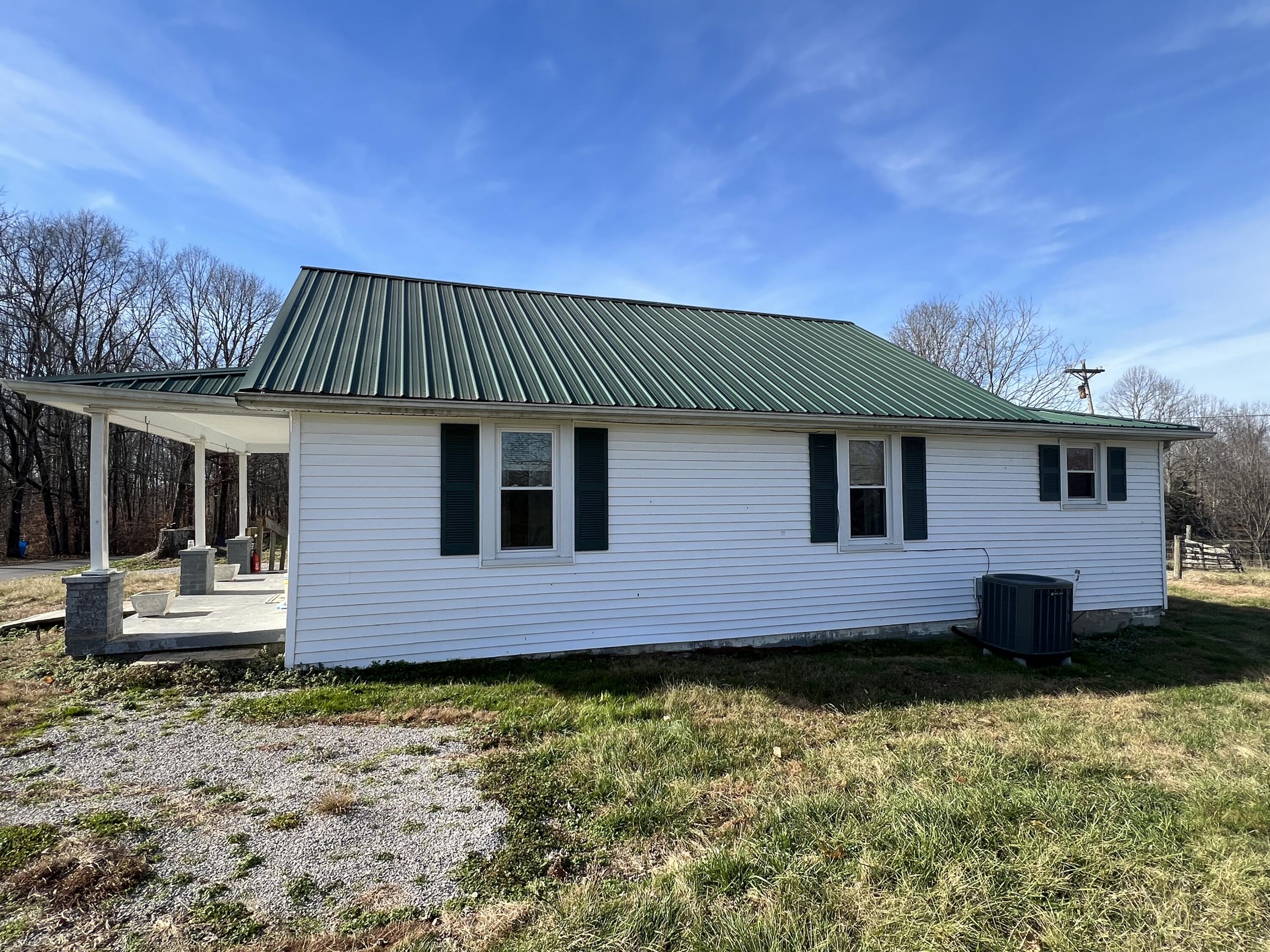 881 Walnut Hill Road Liberty, KY 42539 - Photo 22 of 46 IMG_6207