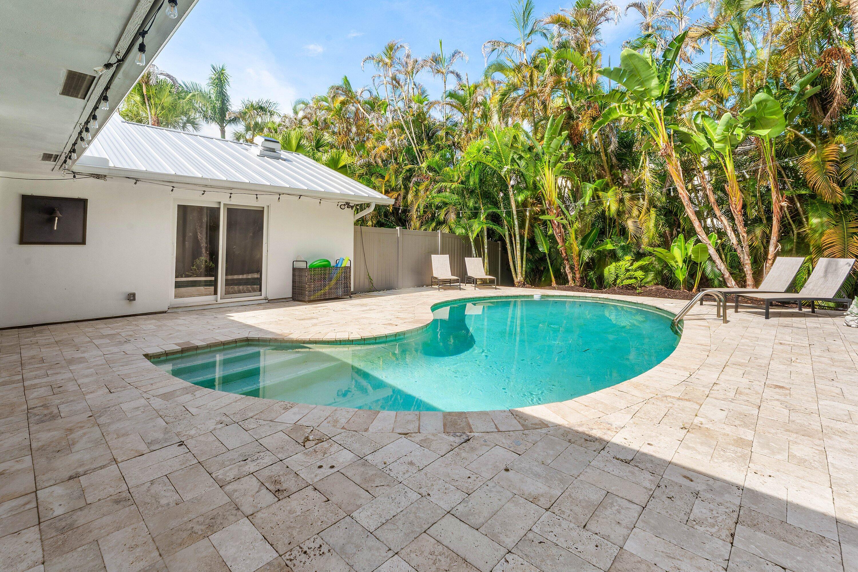 18329 Loxahatchee River Road Jupiter, FL 33458 - Photo 38 of 44 033-18329LoxahatcheeRiverRoad-Jupiter-FL