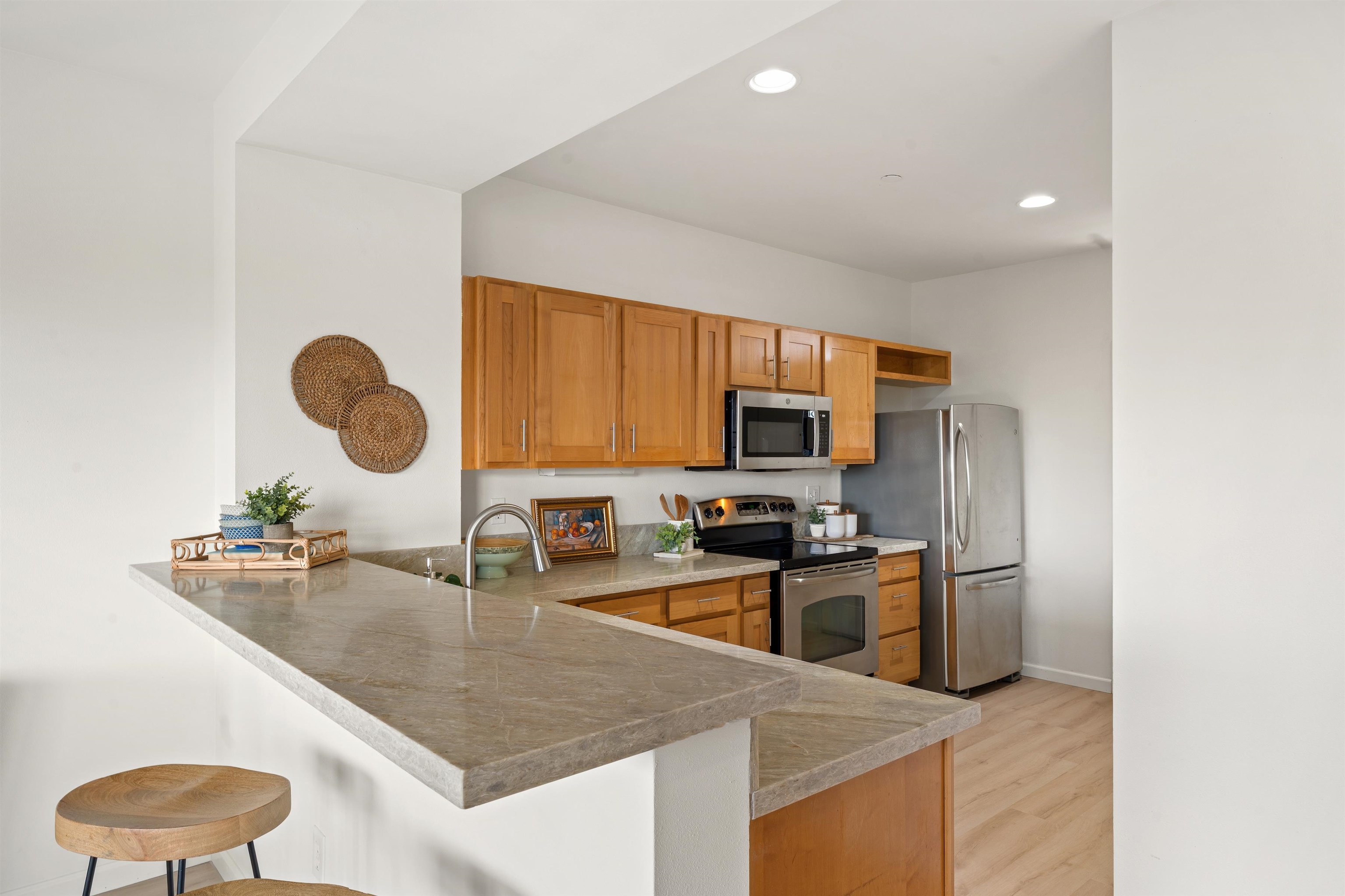 3708 Lower Honoapiilani Road, Unit E20 Lahaina, HI 96761 - Photo 6 of 31