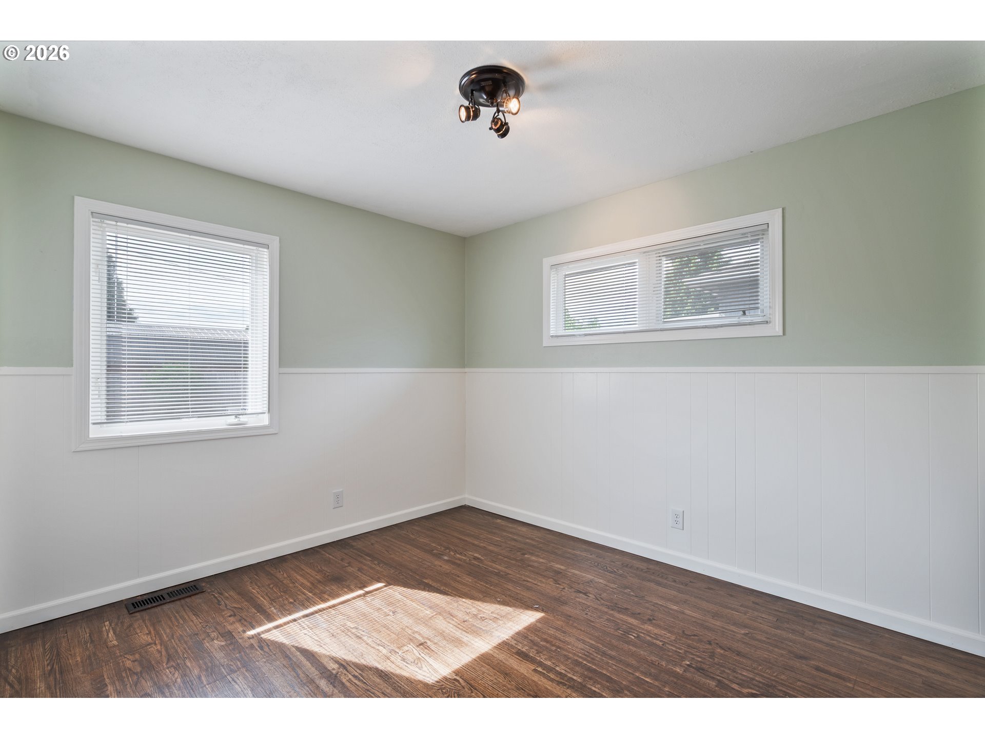 2017 28th Avenue Longview, WA 98632 - Photo 26 of 36